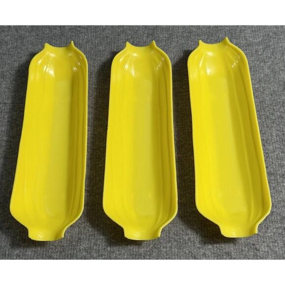 Set of 3 Vintage Yellow Corn On The Cob Plastic Holders/Trays - Made in China - Picture 1 of 8